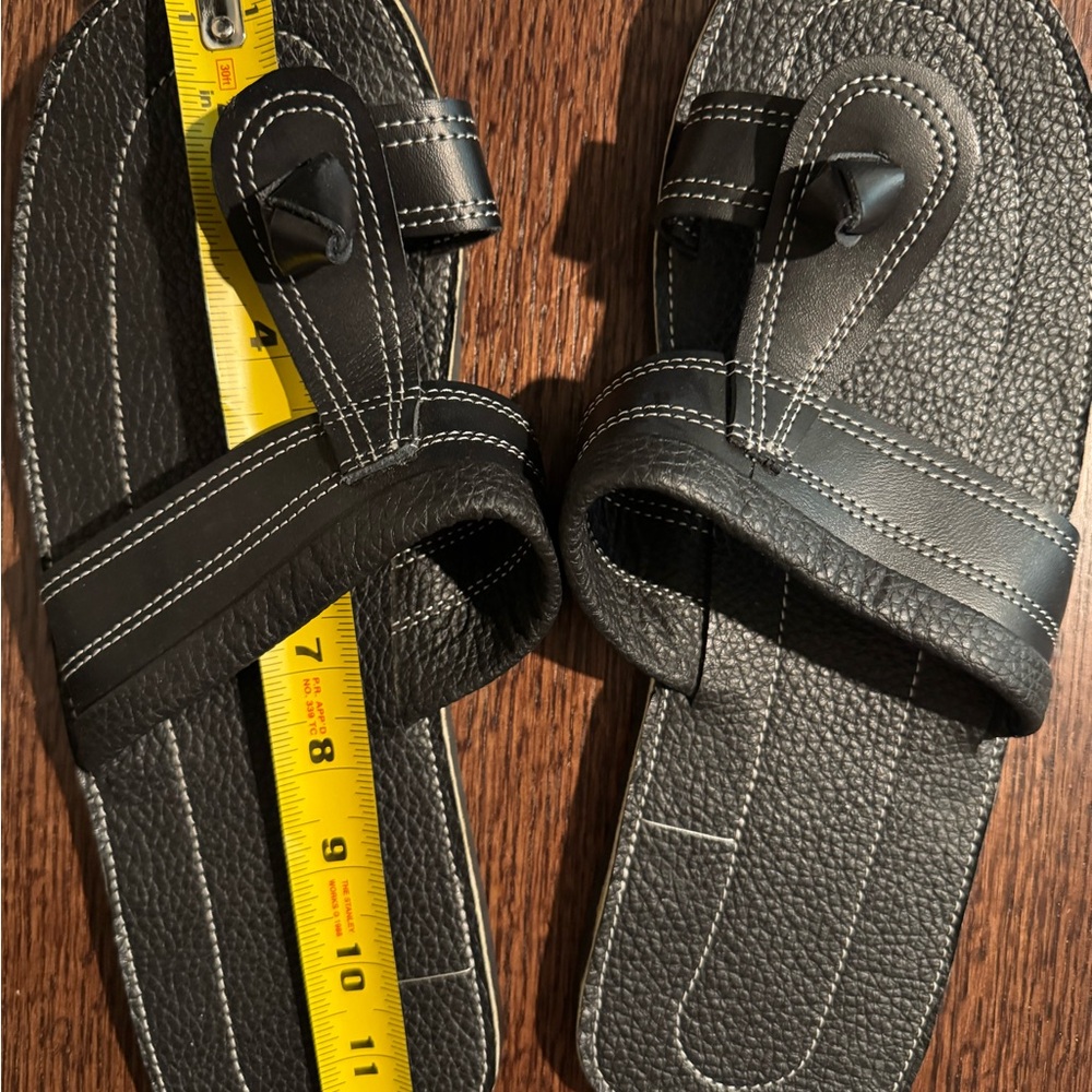 Black Leather Toe Loop Slide Men's Sandals - Picture 2 of 3